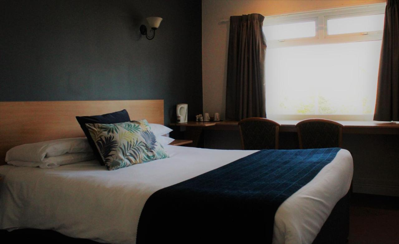 The Town & Country Lodge Dundry Buitenkant foto