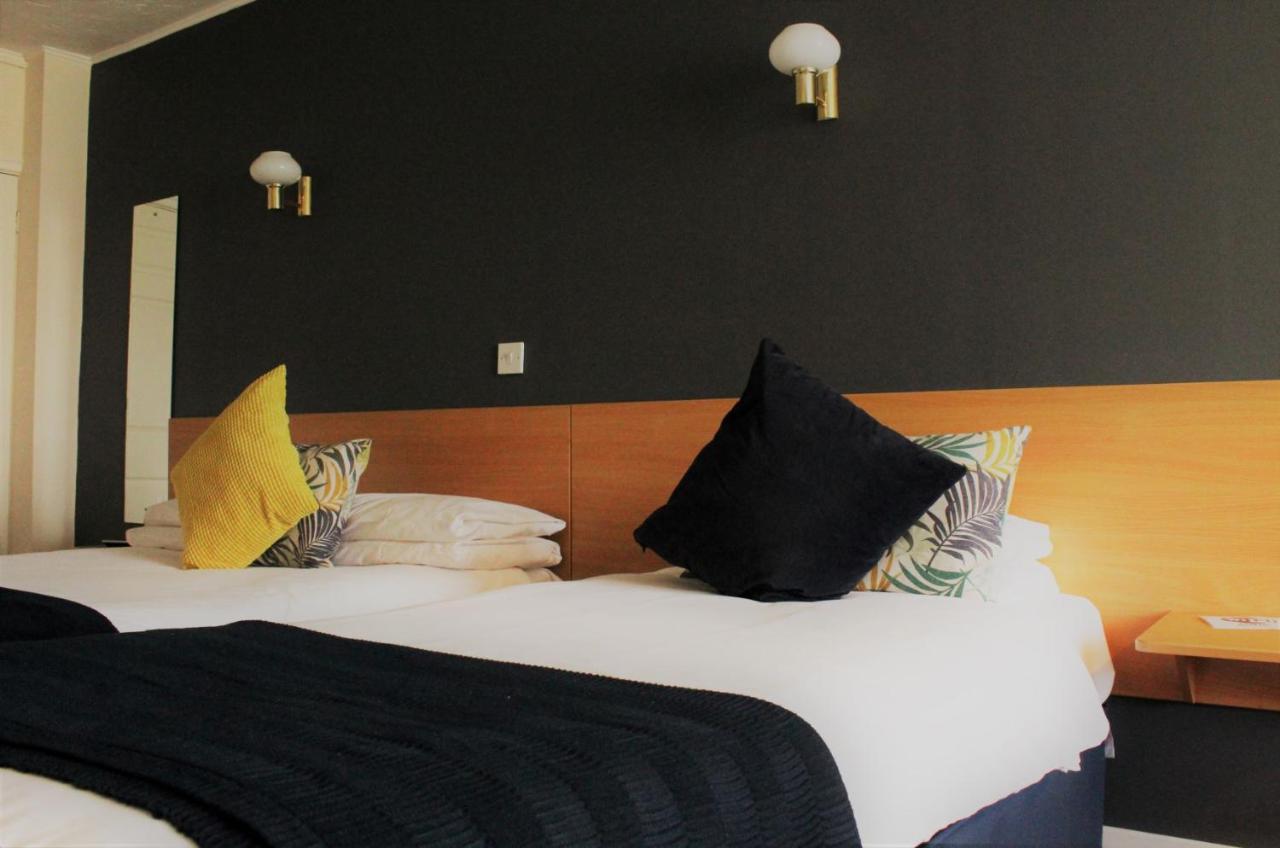 The Town & Country Lodge Dundry Buitenkant foto