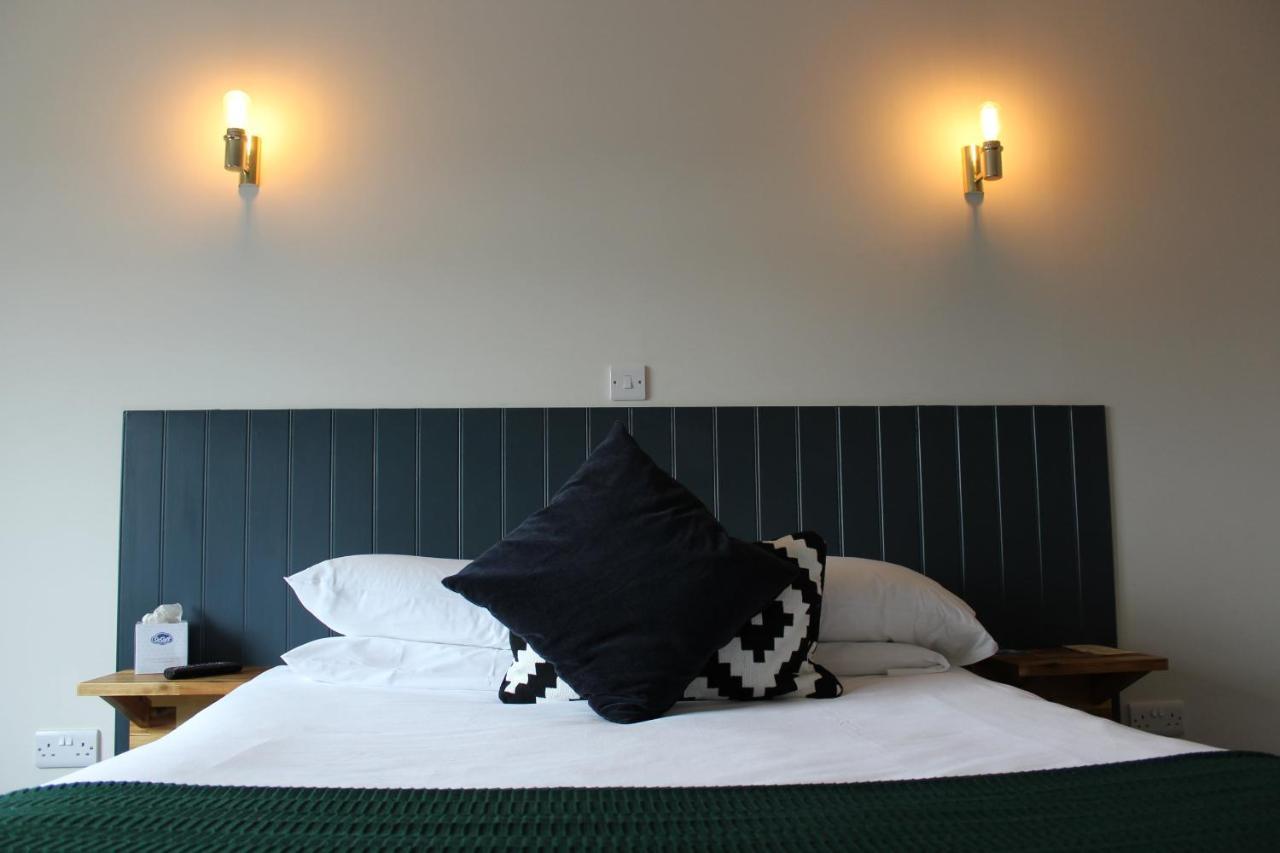 The Town & Country Lodge Dundry Buitenkant foto