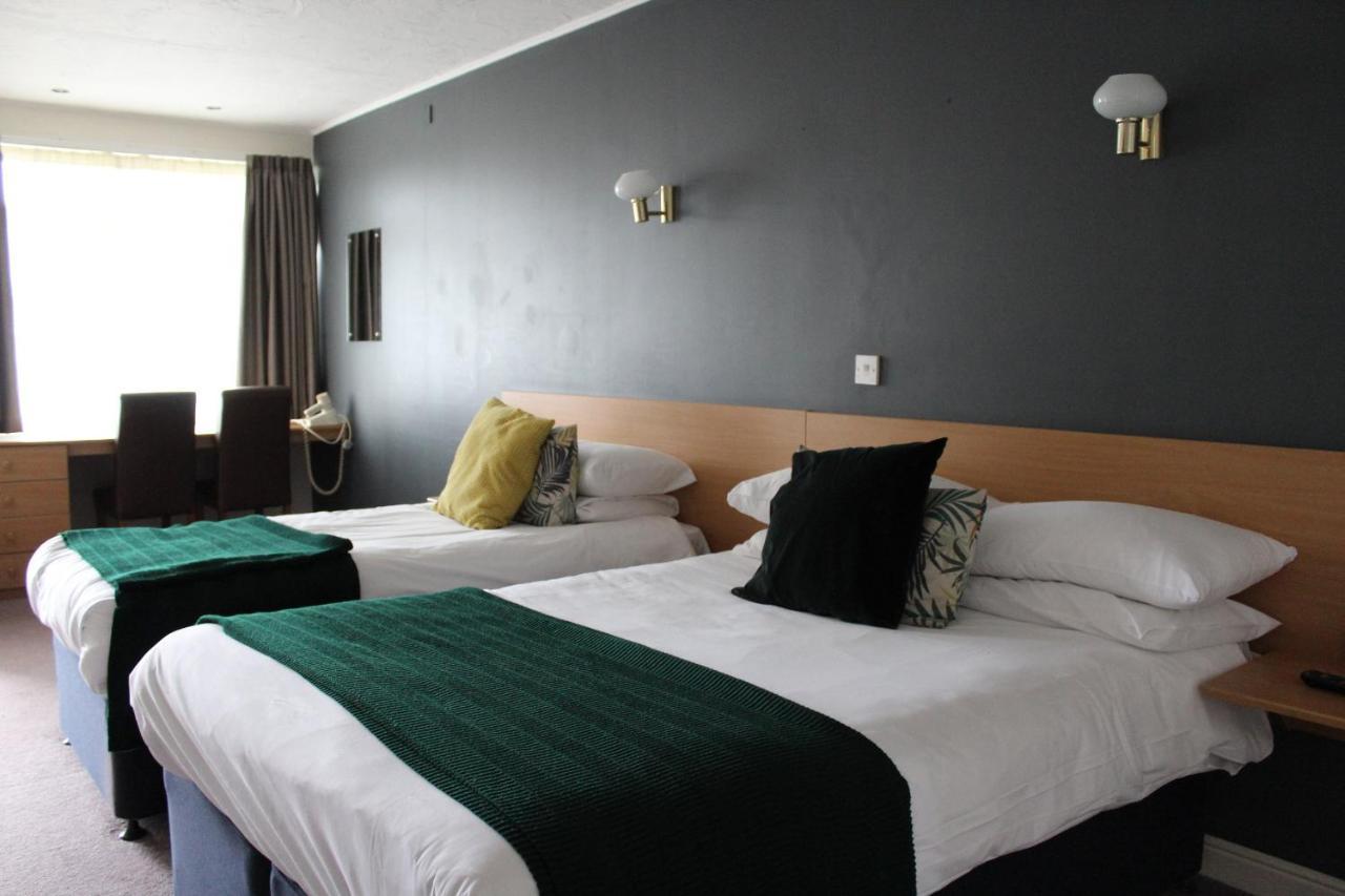 The Town & Country Lodge Dundry Buitenkant foto