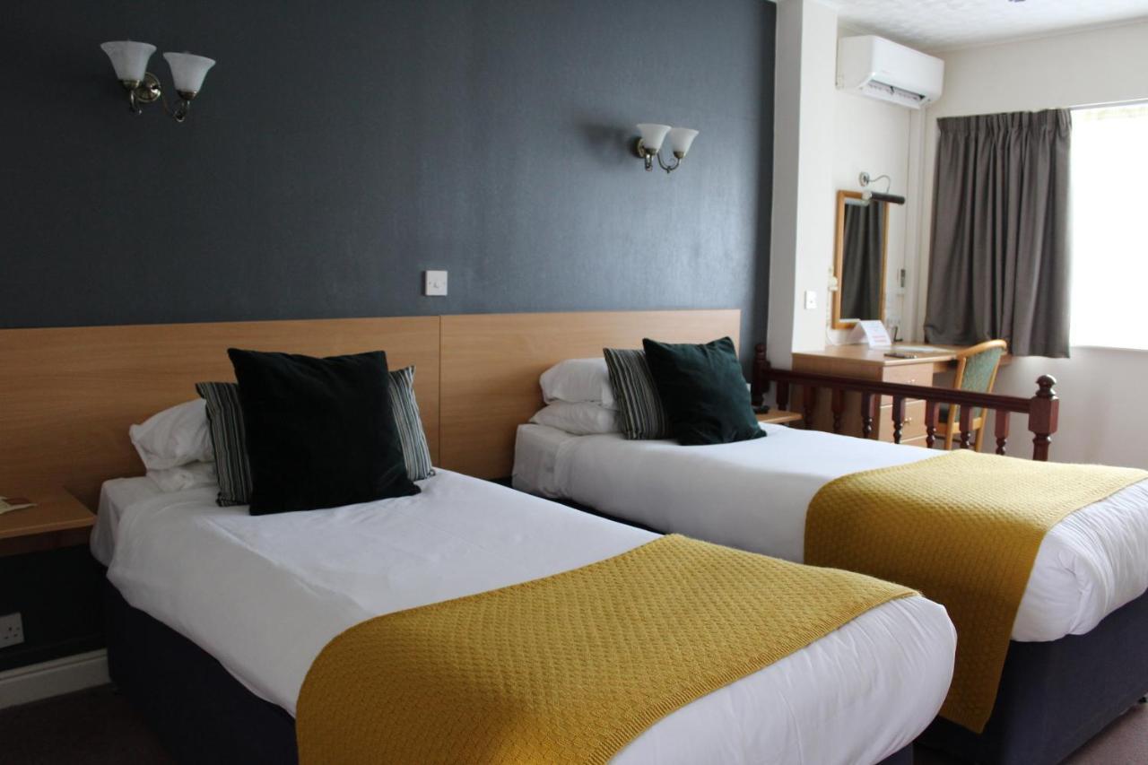 The Town & Country Lodge Dundry Buitenkant foto
