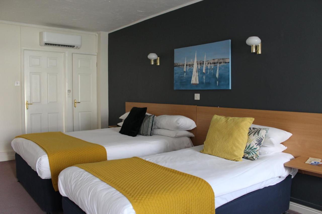 The Town & Country Lodge Dundry Buitenkant foto