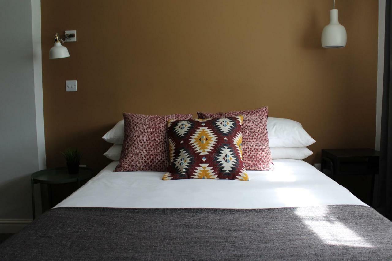The Town & Country Lodge Dundry Buitenkant foto